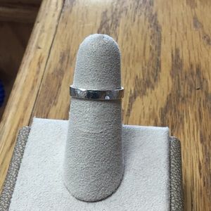 Sterling silver hammered ring 5.25
